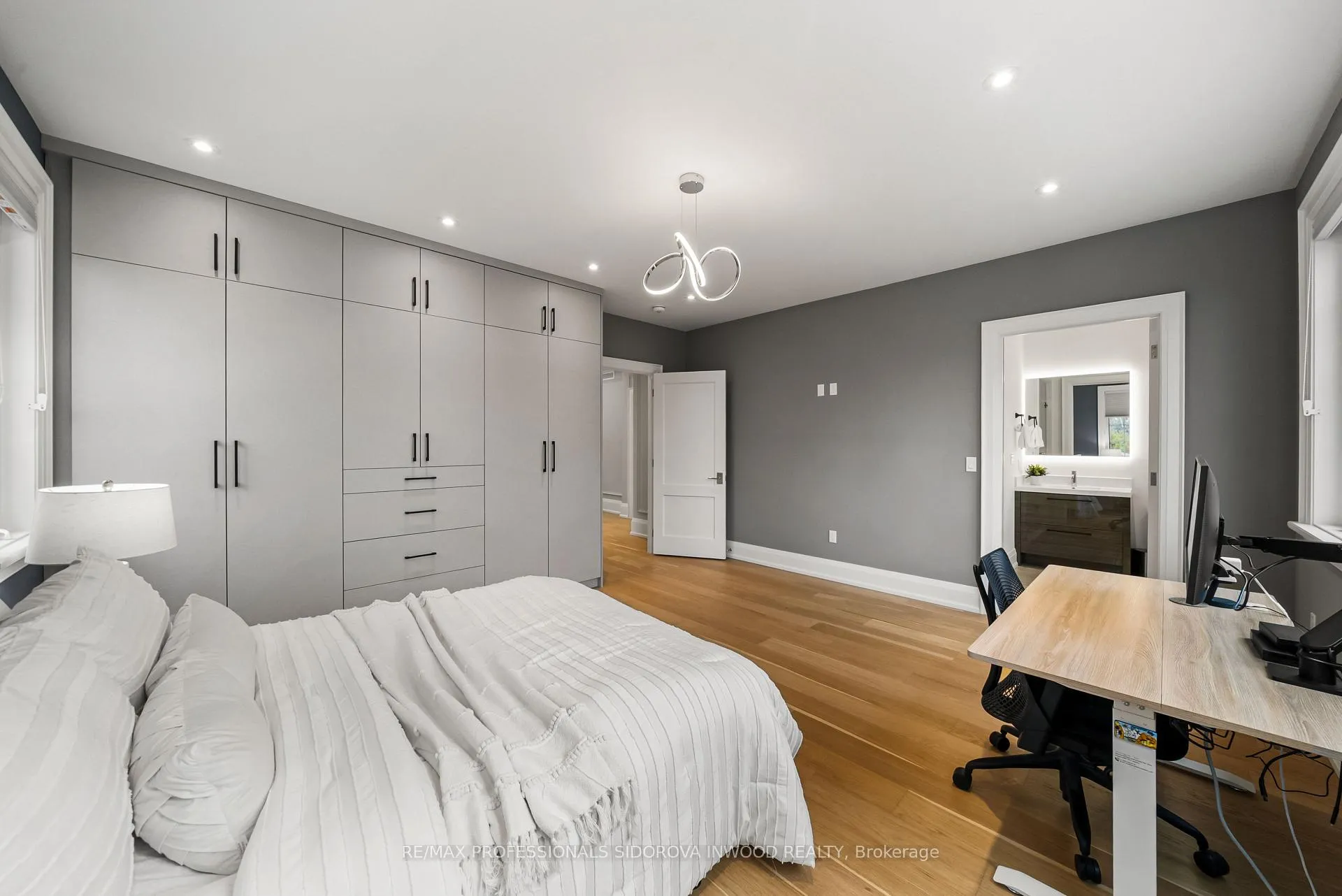 Photo 43 of 4 Tanglewood Terrace, Etobicoke, Stonegate-Queensway — HOMEH