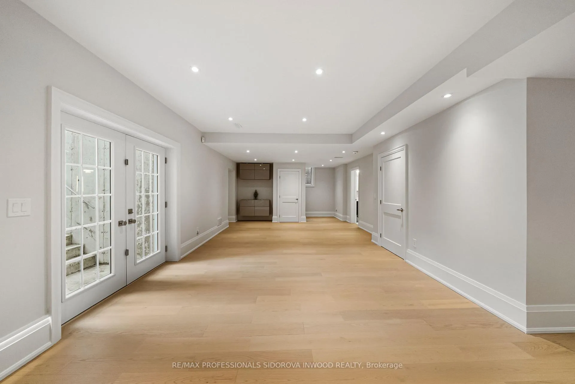 Photo 49 of 4 Tanglewood Terrace, Etobicoke, Stonegate-Queensway — HOMEH