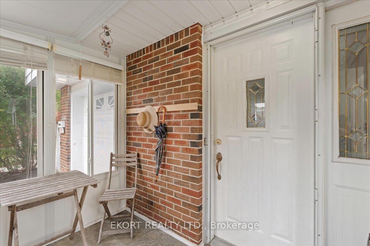 Photo 2 of 278 Haig Road, Belleville, Belleville Ward — HOMEH