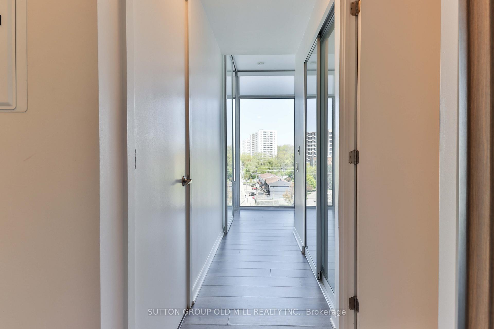 Photo 3 of Unit 714, 103 The Queensway, Toronto, High Park-Swansea — HOMEH