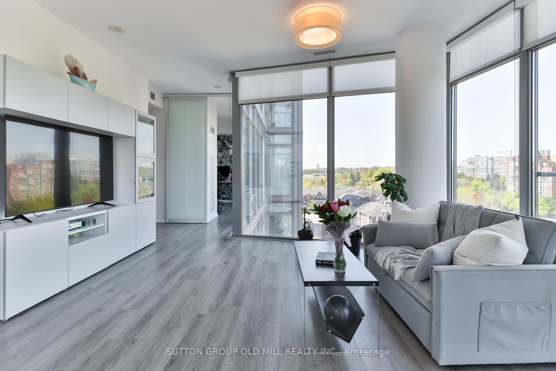 Photo 6 of Unit 714, 103 The Queensway, Toronto, High Park-Swansea — HOMEH