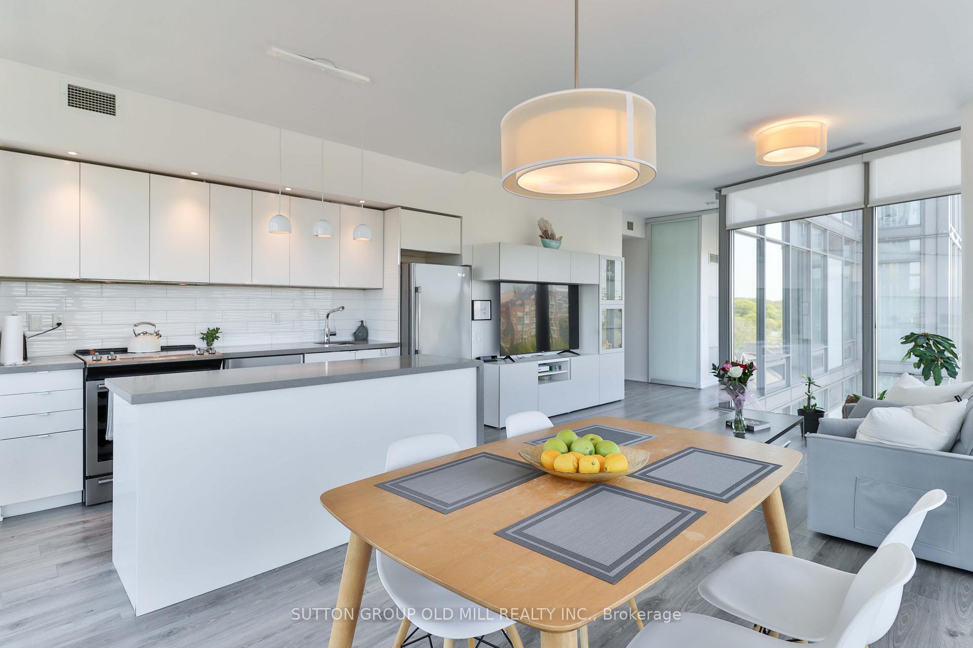 Photo 13 of Unit 714, 103 The Queensway, Toronto, High Park-Swansea — HOMEH