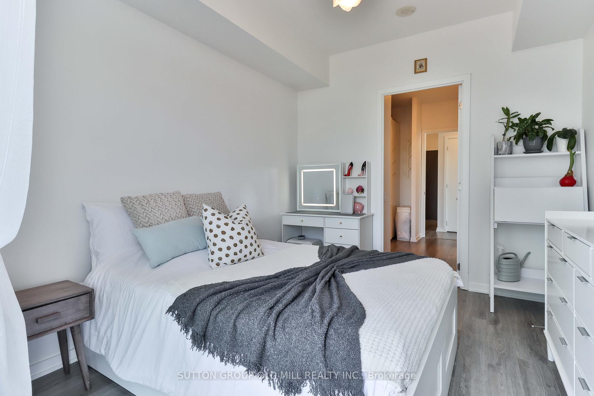 Photo 23 of Unit 714, 103 The Queensway, Toronto, High Park-Swansea — HOMEH