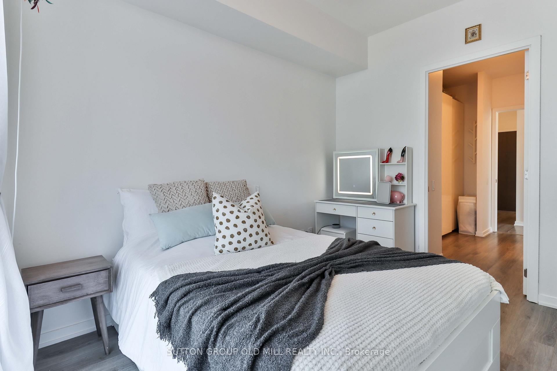 Photo 24 of Unit 714, 103 The Queensway, Toronto, High Park-Swansea — HOMEH