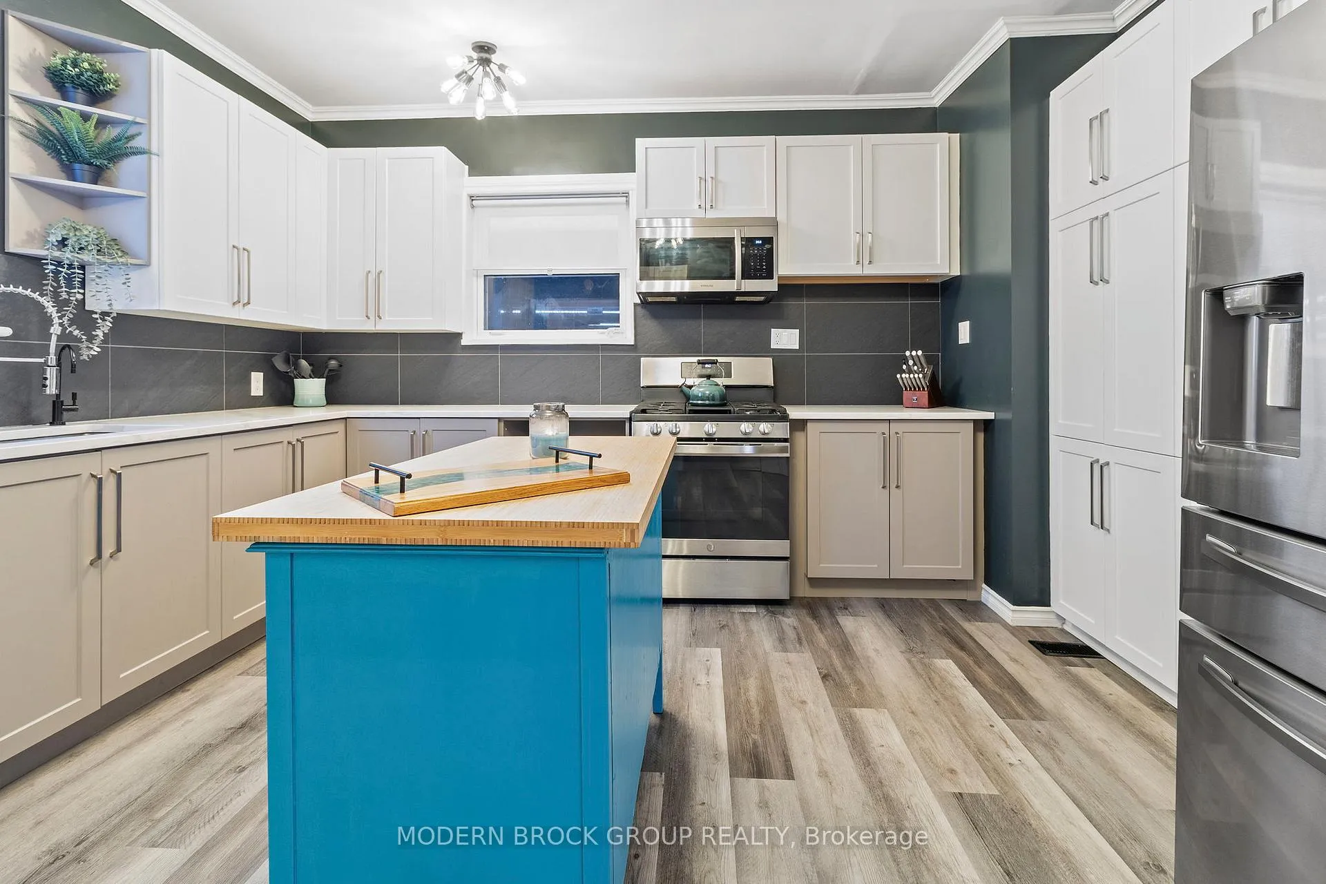 Photo 40 of 2175 Dundas Street S, Edwardsburgh/Cardinal, Town of Cardinal — HOMEH
