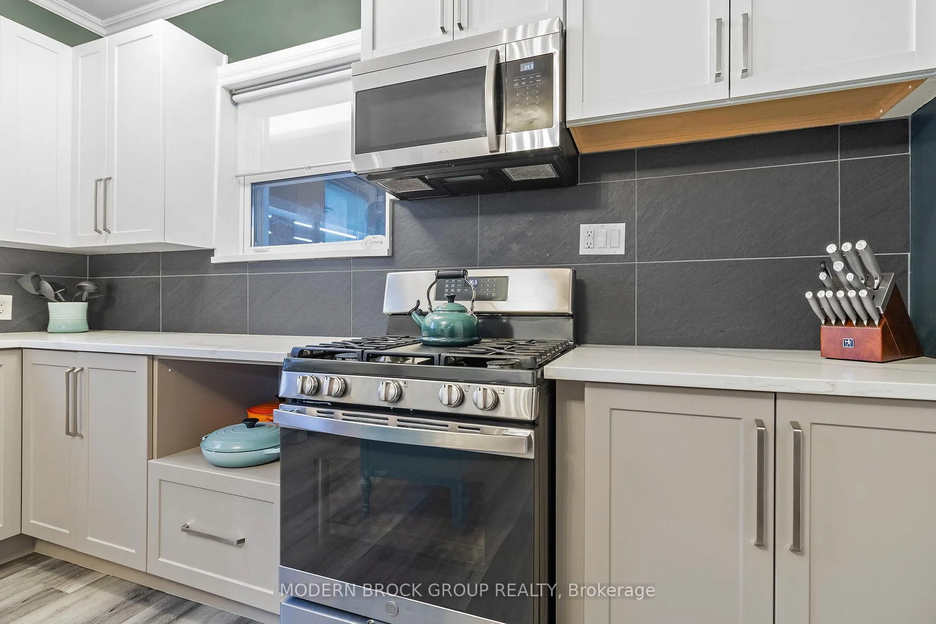 Photo 53 of 2175 Dundas Street S, Edwardsburgh/Cardinal, Town of Cardinal — HOMEH