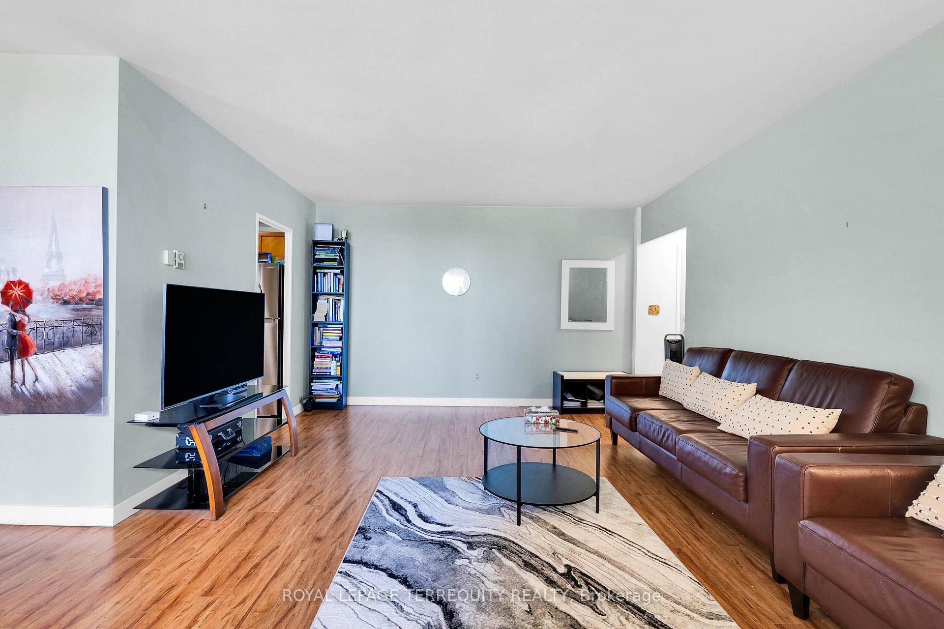 Photo 7 of Unit 519, 5 Massey Square, Toronto, Crescent Town — HOMEH