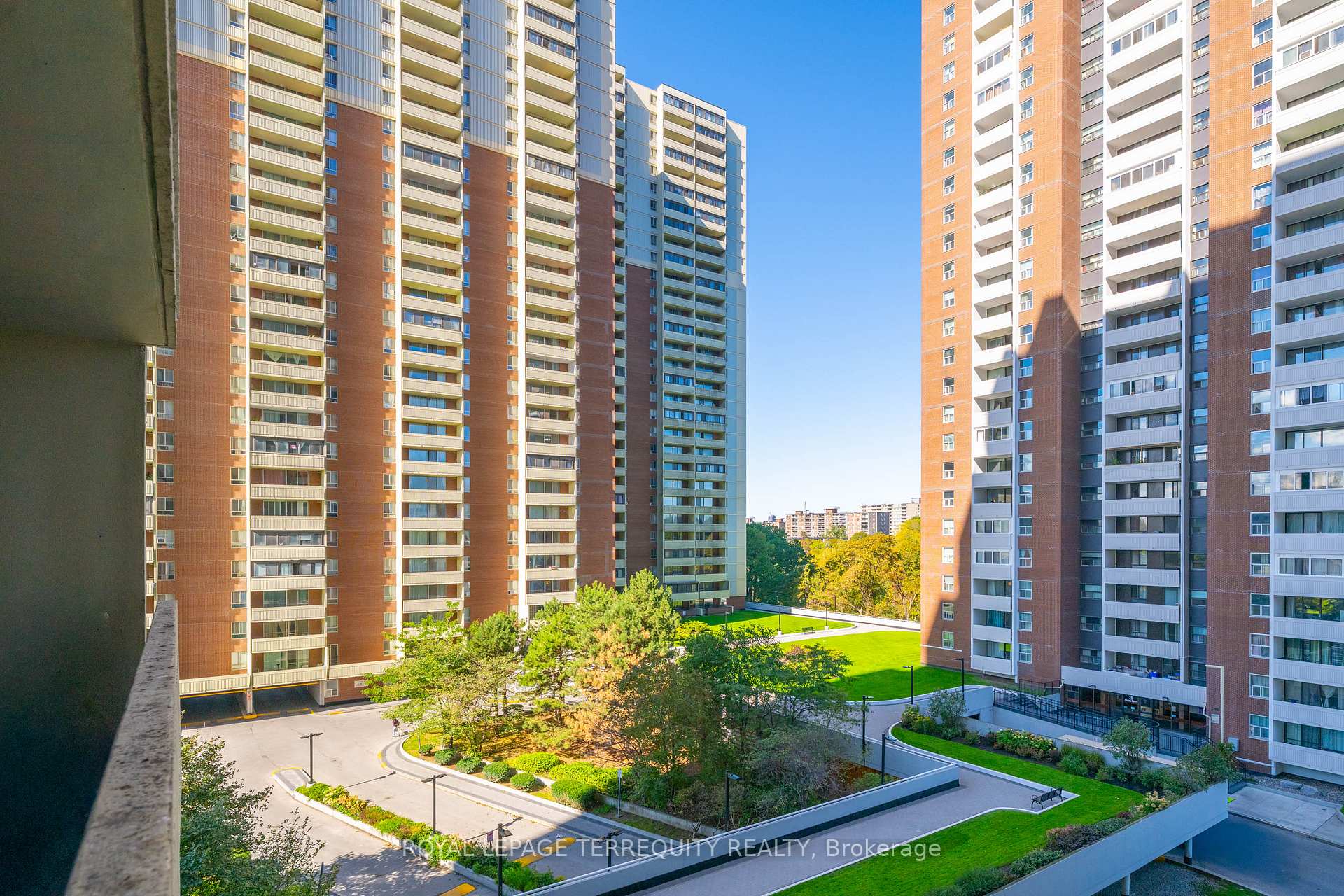 Photo 25 of Unit 519, 5 Massey Square, Toronto, Crescent Town — HOMEH