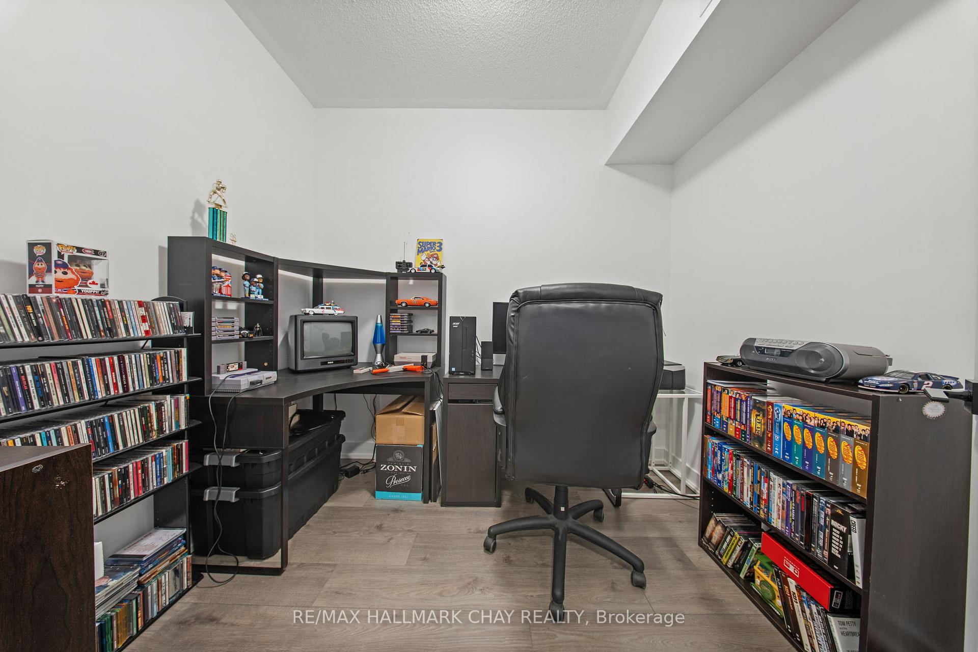 Photo 17 of Unit 211, 4 Spice Way, Barrie, Innis-Shore — HOMEH