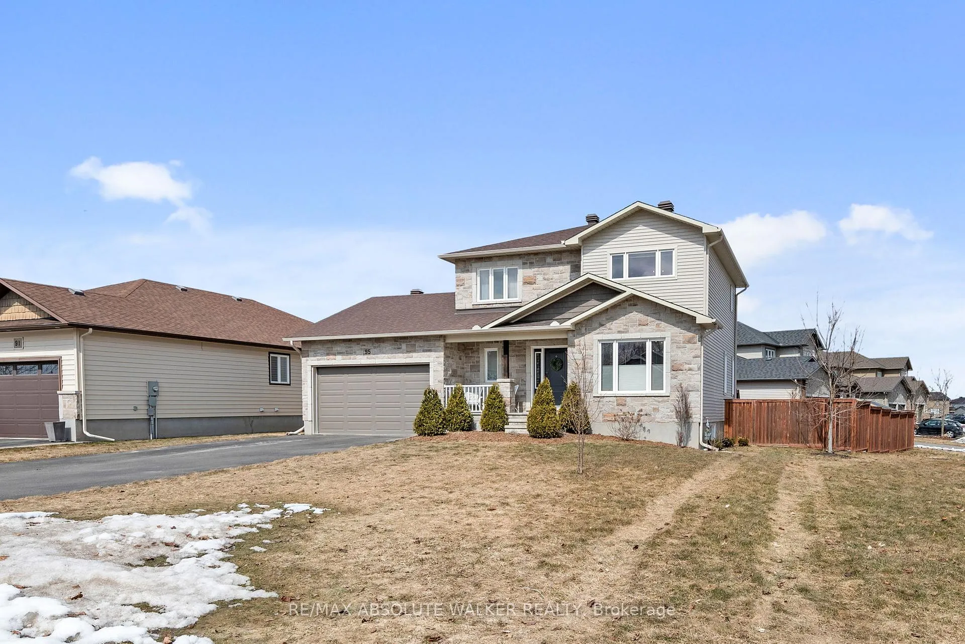 Photo 2 of 95 Settlement Lane, Russell, Village of Russell — HOMEH