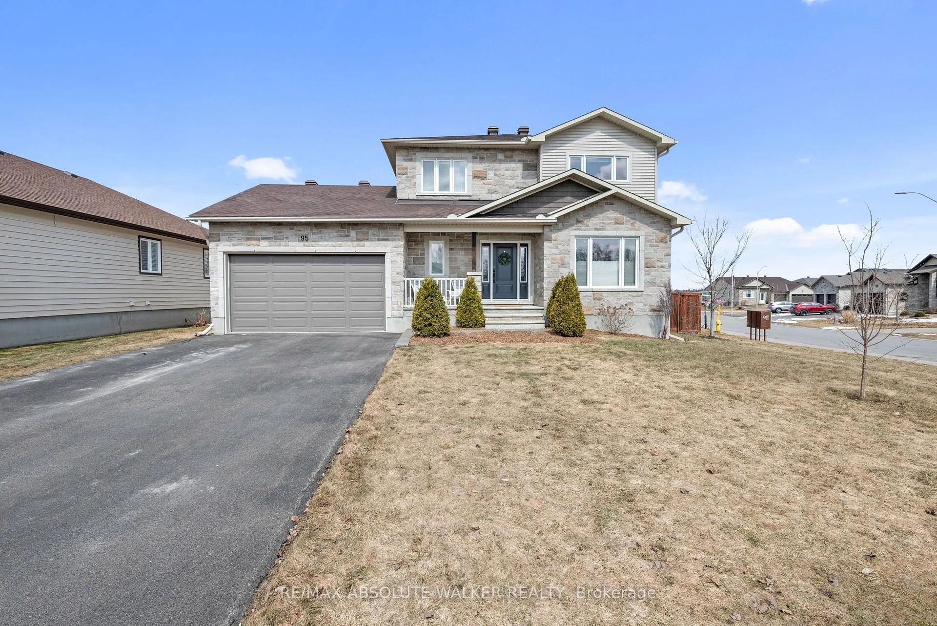 Photo 3 of 95 Settlement Lane, Russell, Village of Russell — HOMEH