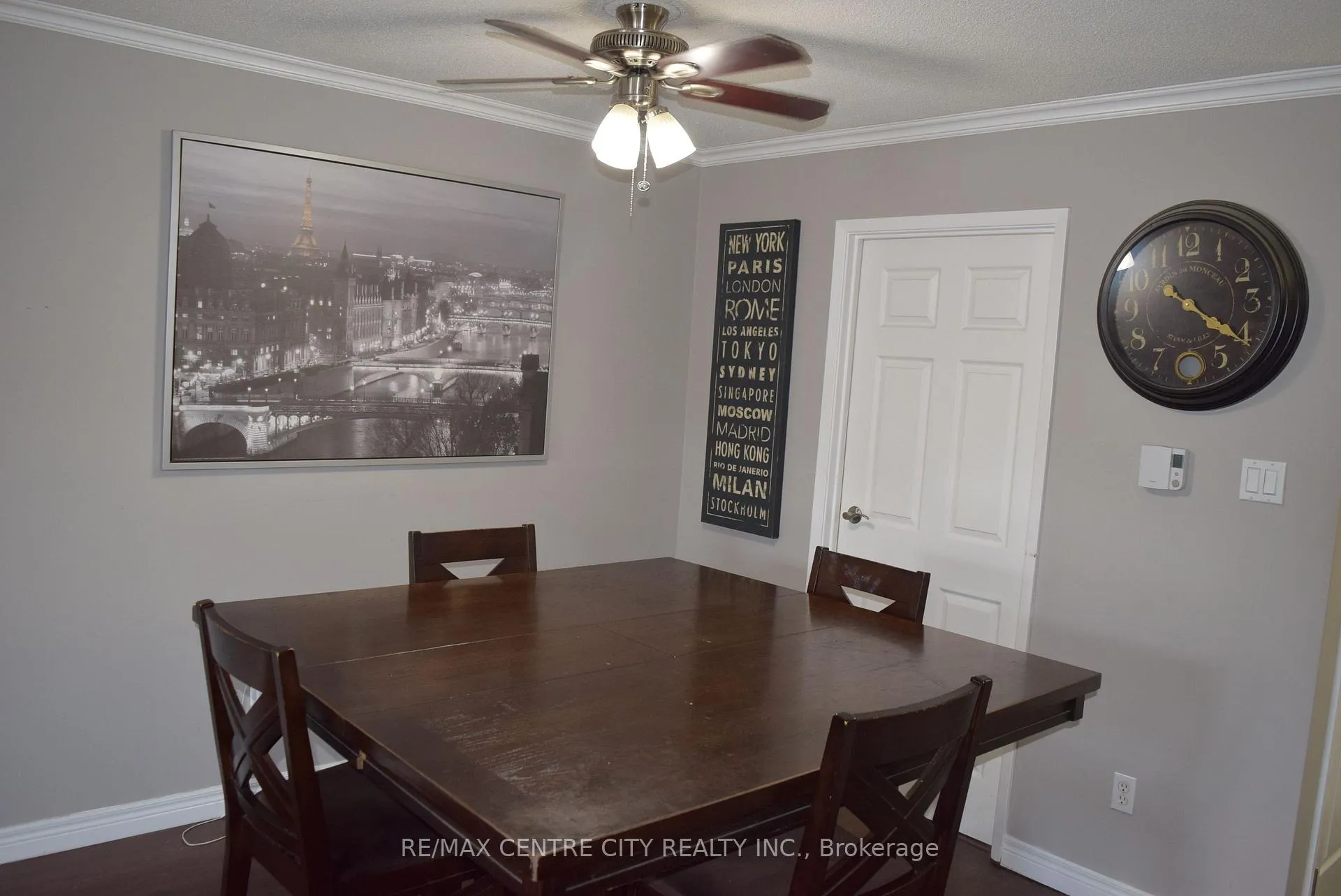 Photo 9 of Unit 207, 5 Jacksway Crescent, London, North G — HOMEH