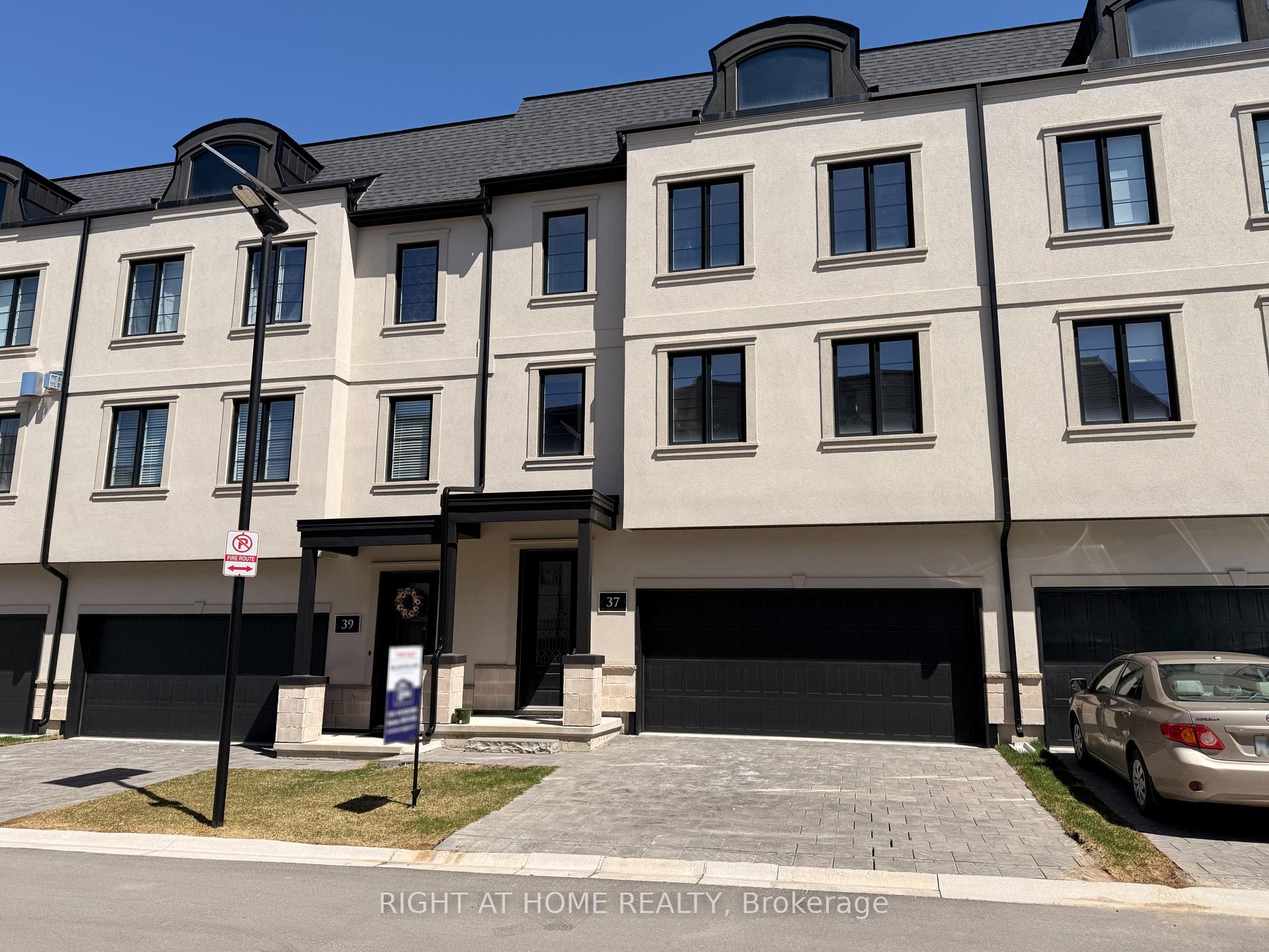 Front of Unit 37, 435 Callaway Road