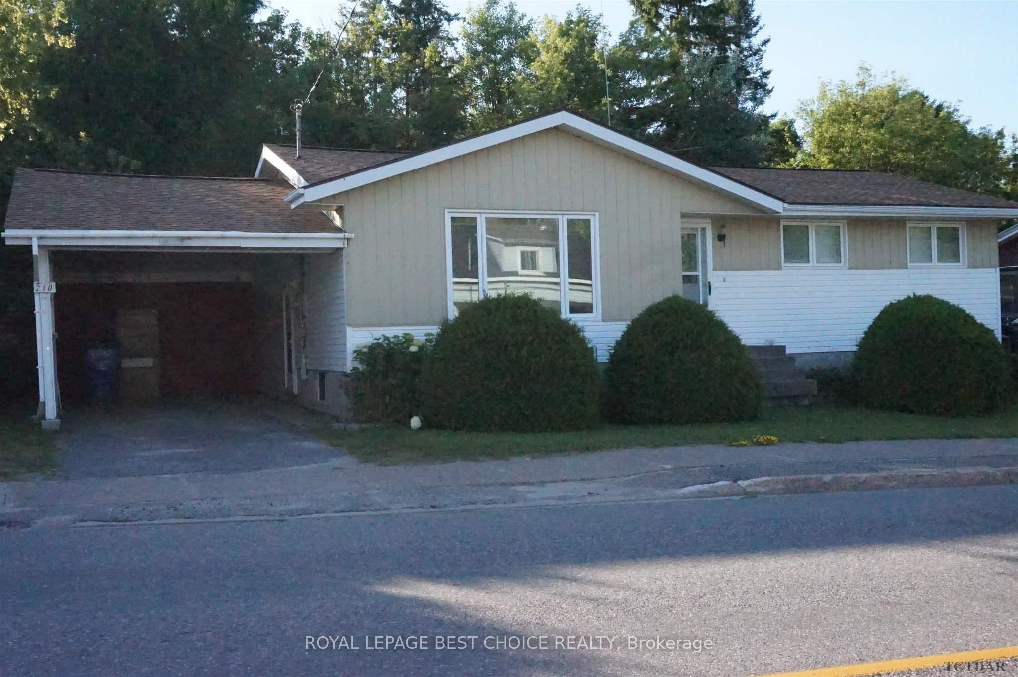 Photo 2 of 210 Lang Street, Cobalt — HOMEH