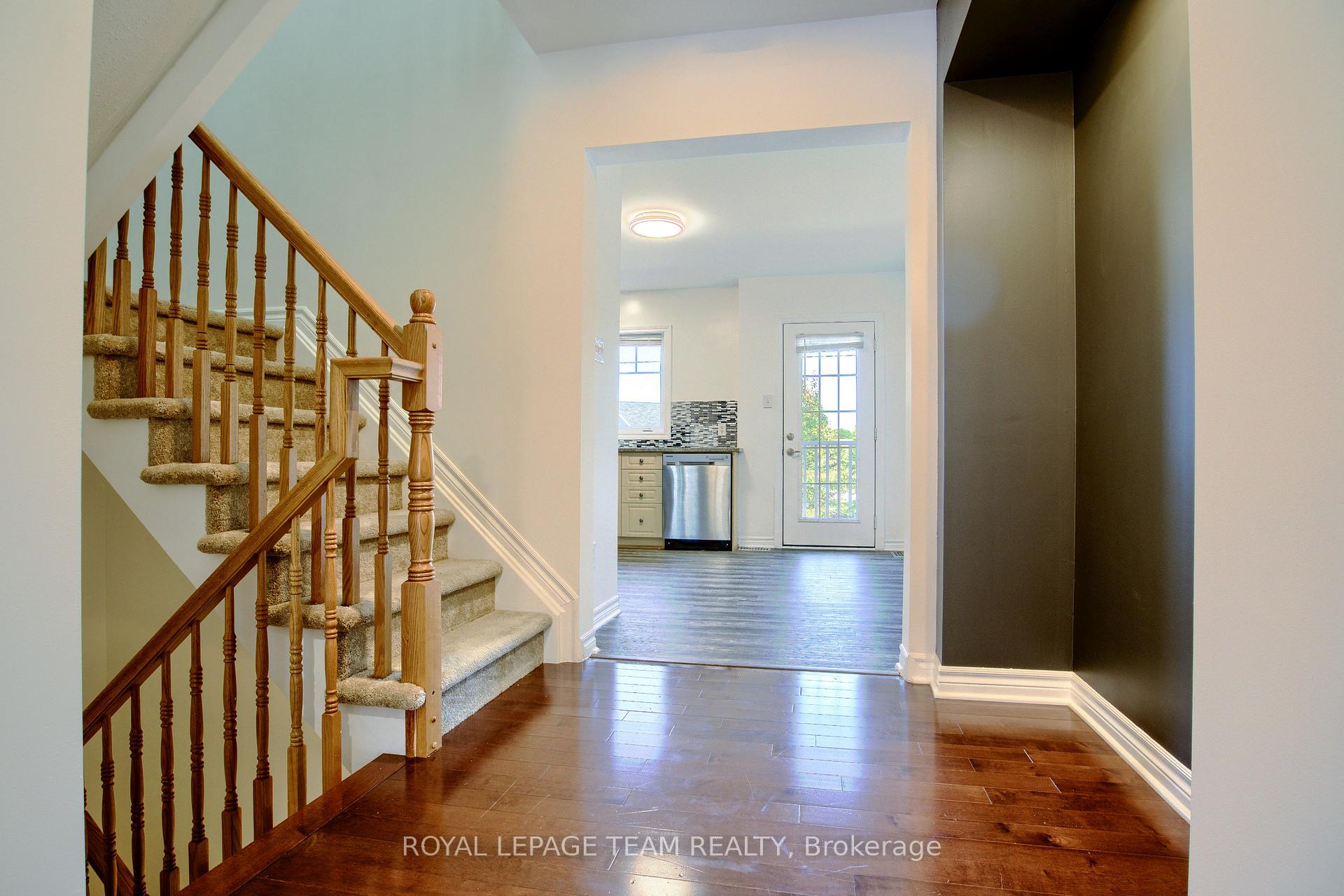 Photo 8 of 3867 Strandherd Drive, Ottawa, Barrhaven - Heritage Park — HOMEH