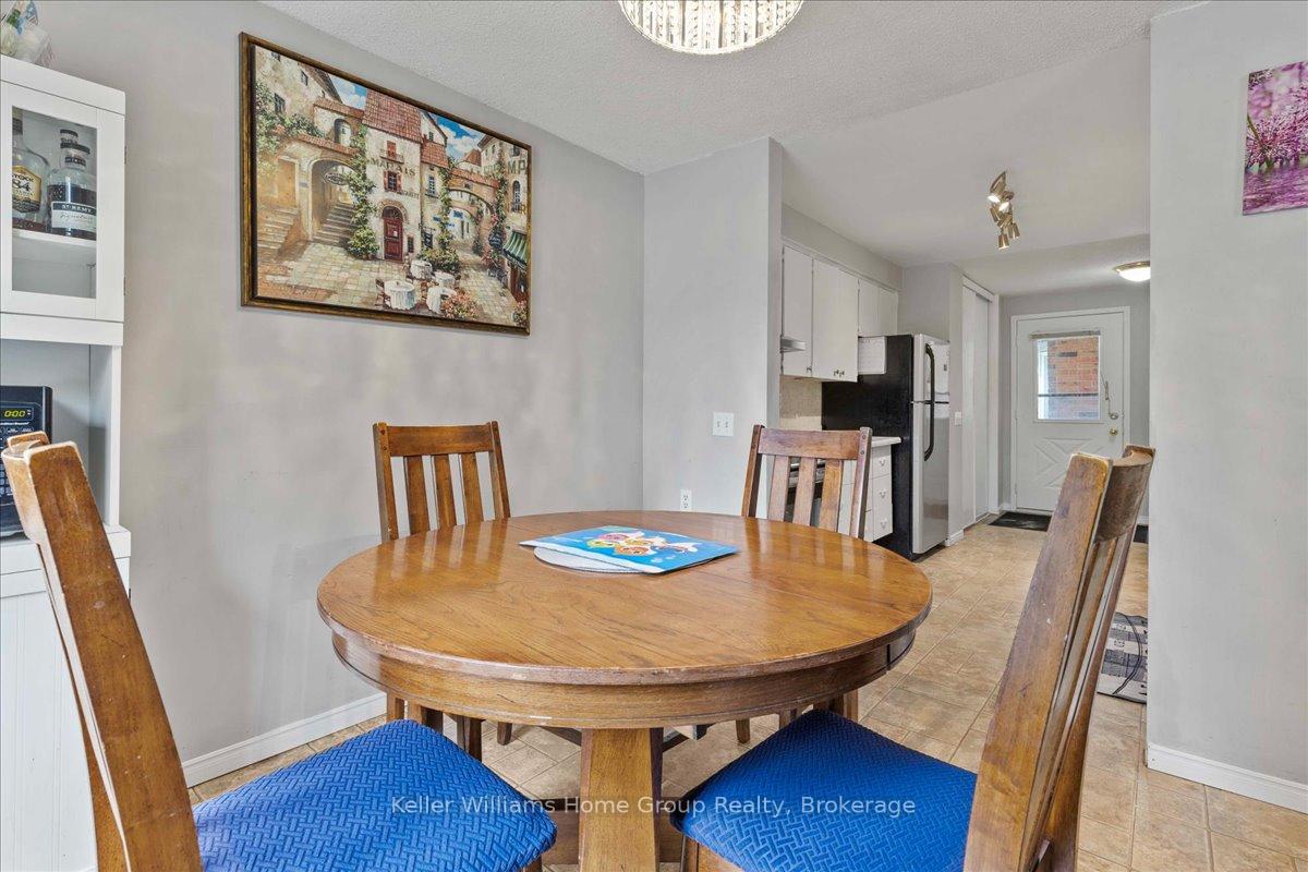 Photo 8 of Unit 10, 40 Silvercreek Parkway N, Guelph, Junction/Onward Willow — HOMEH