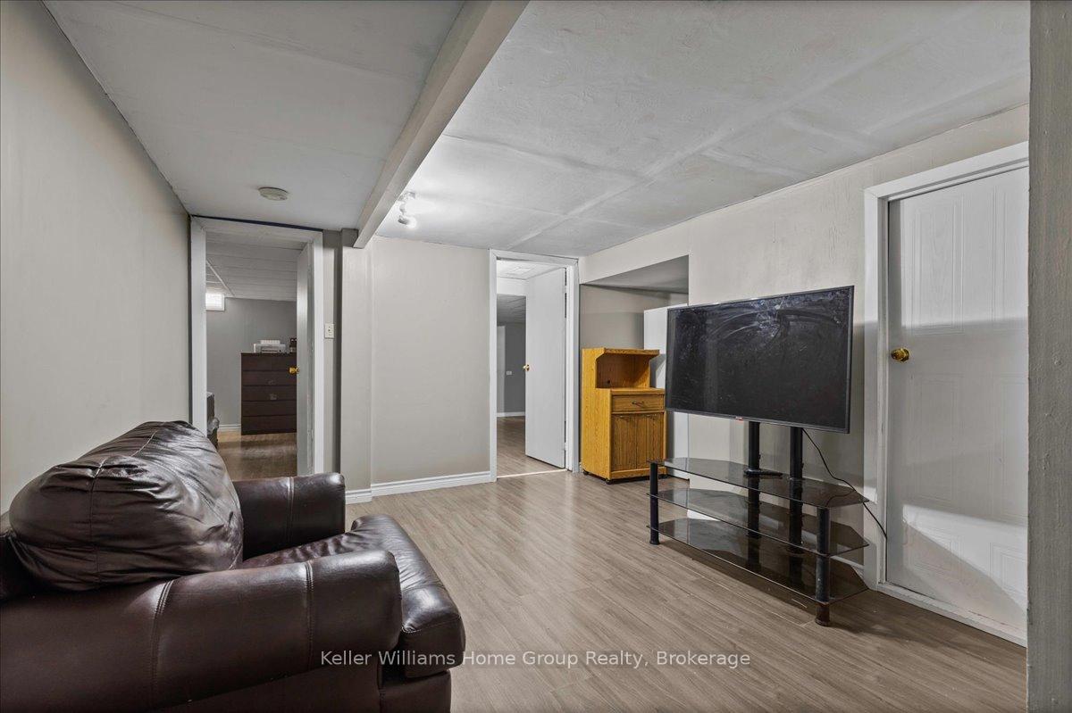 Photo 21 of Unit 10, 40 Silvercreek Parkway N, Guelph, Junction/Onward Willow — HOMEH