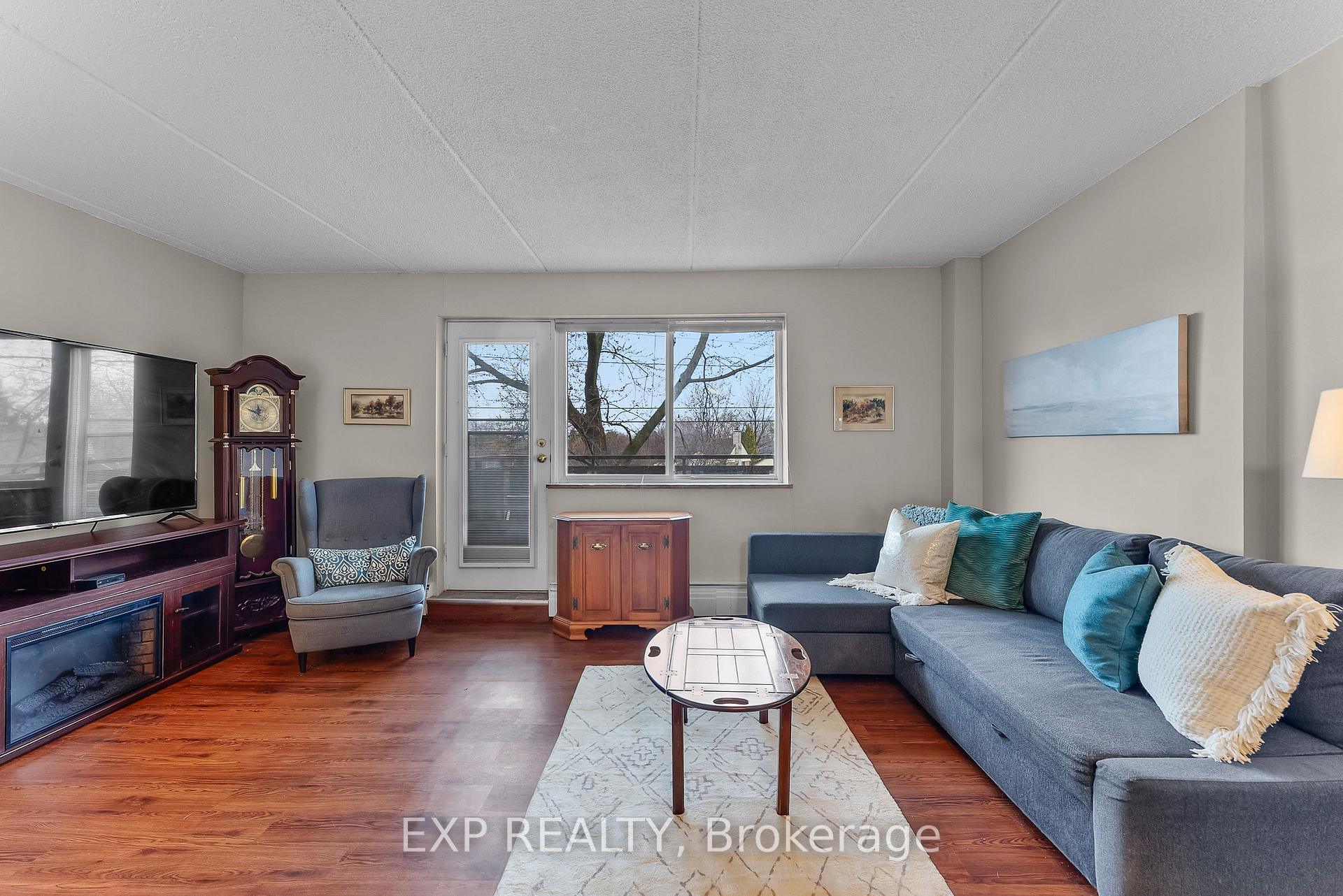 Photo 5 of Unit 222, 196 Scott Street, St. Catharines, Fairview — HOMEH