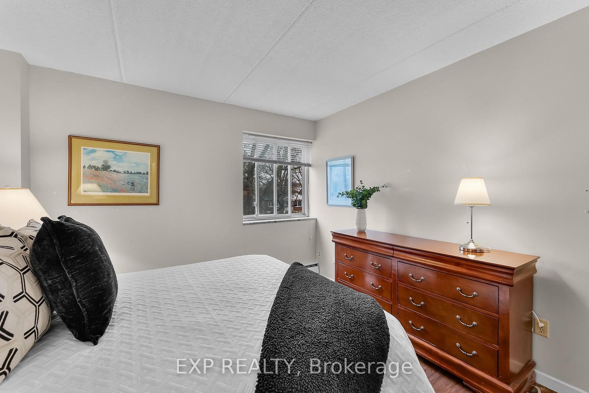 Photo 13 of Unit 222, 196 Scott Street, St. Catharines, Fairview — HOMEH