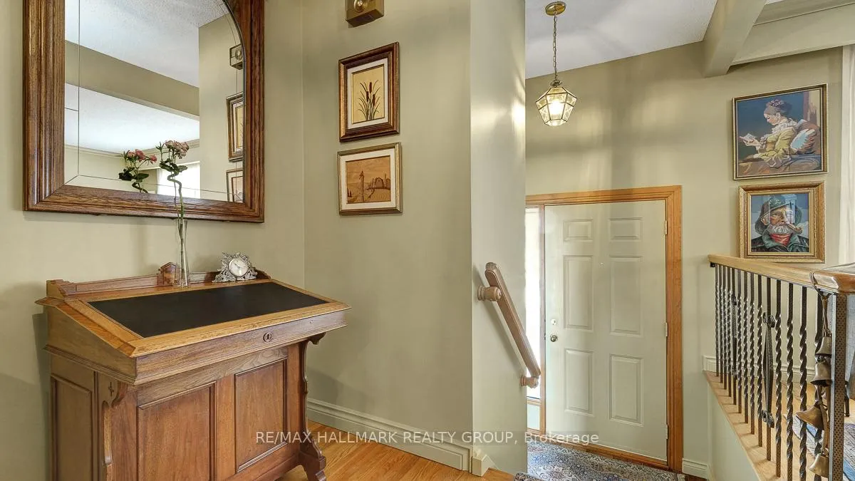 Photo 4 of 12 Woodhill Crescent, Ottawa, Blackburn Hamlet — HOMEH