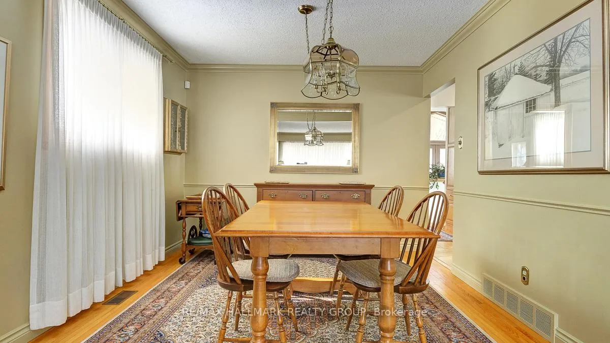 Photo 13 of 12 Woodhill Crescent, Ottawa, Blackburn Hamlet — HOMEH