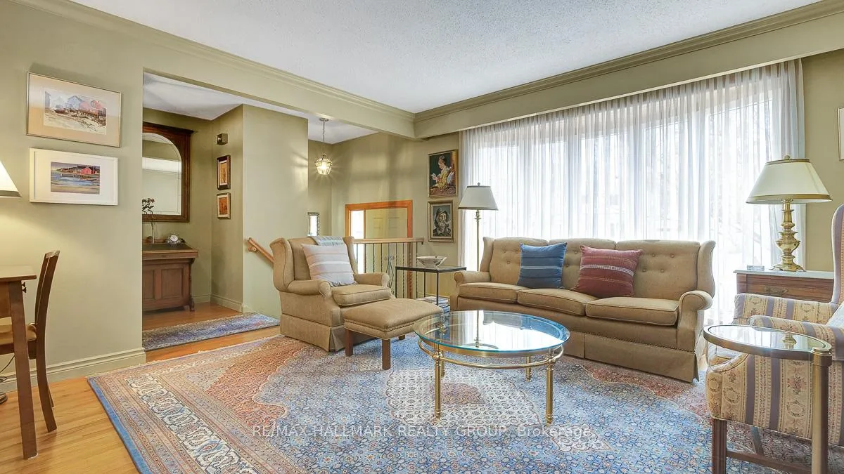 Photo 17 of 12 Woodhill Crescent, Ottawa, Blackburn Hamlet — HOMEH