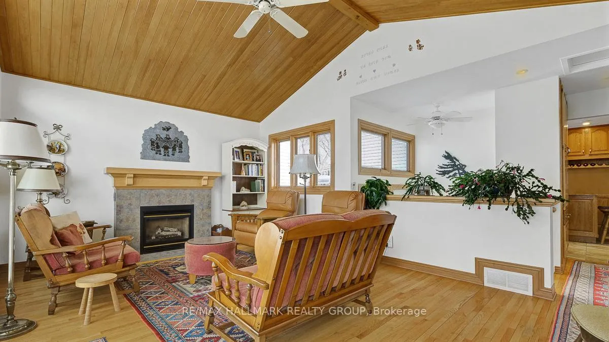 Photo 20 of 12 Woodhill Crescent, Ottawa, Blackburn Hamlet — HOMEH