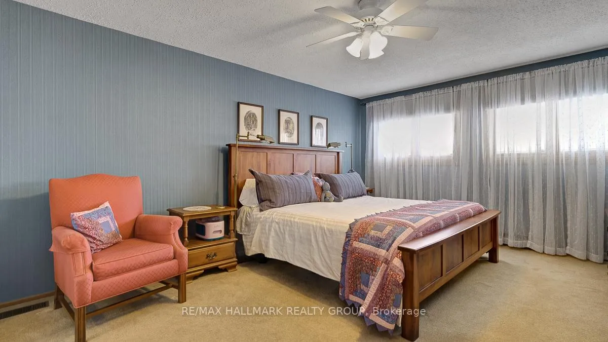 Photo 27 of 12 Woodhill Crescent, Ottawa, Blackburn Hamlet — HOMEH
