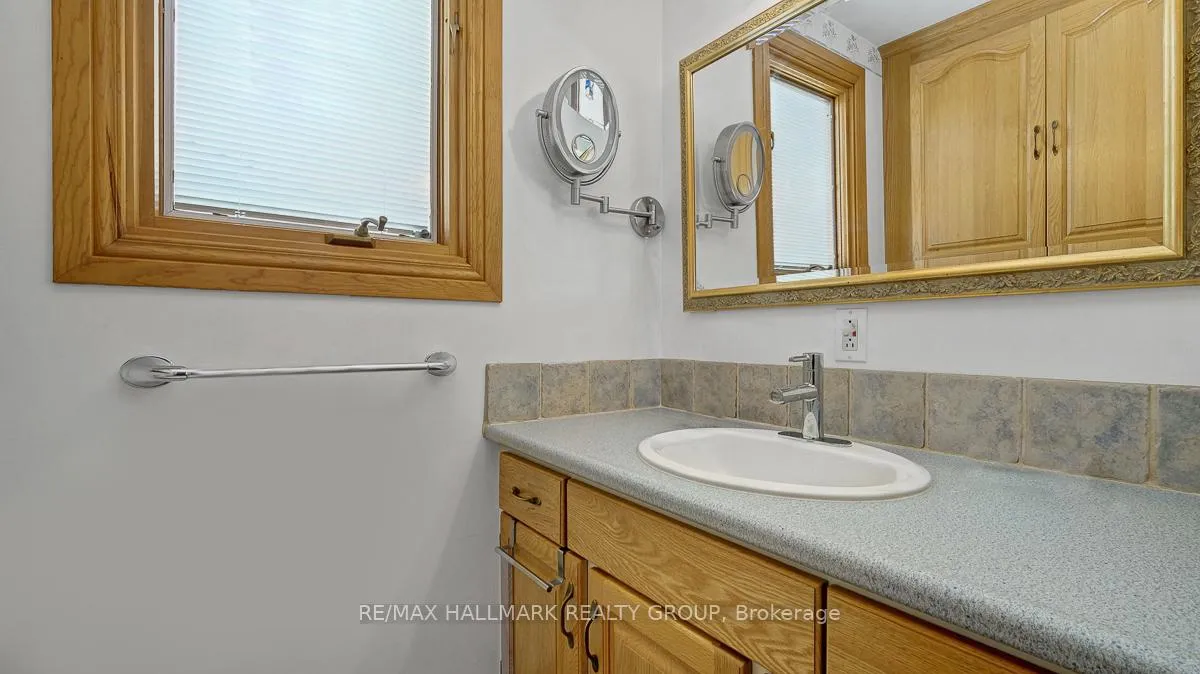 Photo 29 of 12 Woodhill Crescent, Ottawa, Blackburn Hamlet — HOMEH