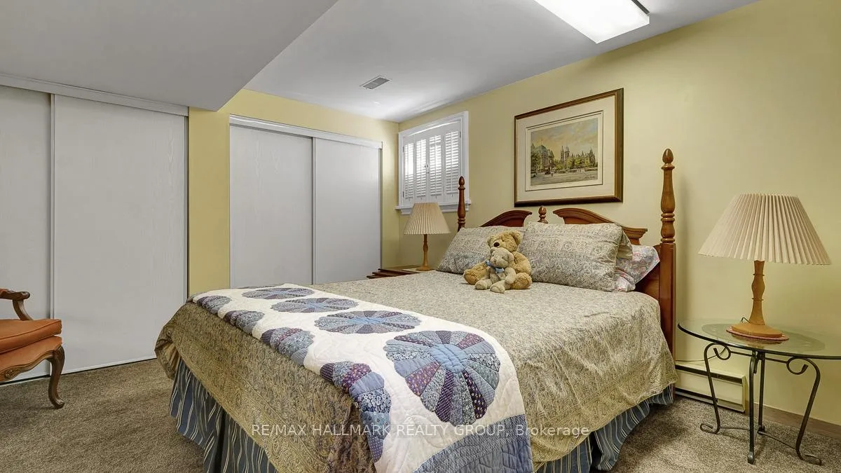 Photo 31 of 12 Woodhill Crescent, Ottawa, Blackburn Hamlet — HOMEH