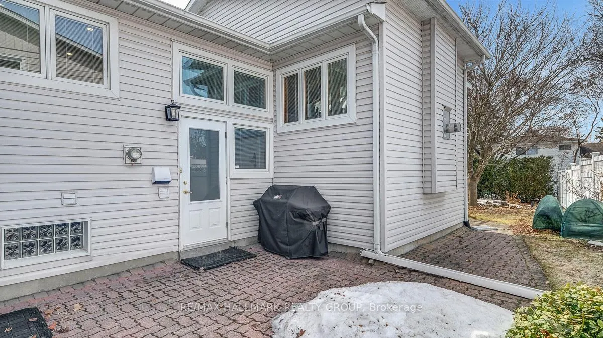 Photo 45 of 12 Woodhill Crescent, Ottawa, Blackburn Hamlet — HOMEH