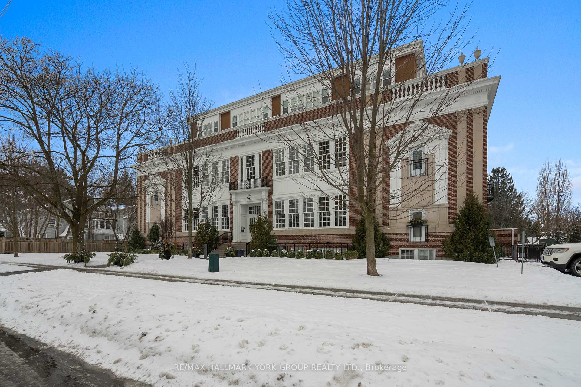 Photo 2 of Unit 206, 64 Wells Street, Aurora, Aurora Village — HOMEH