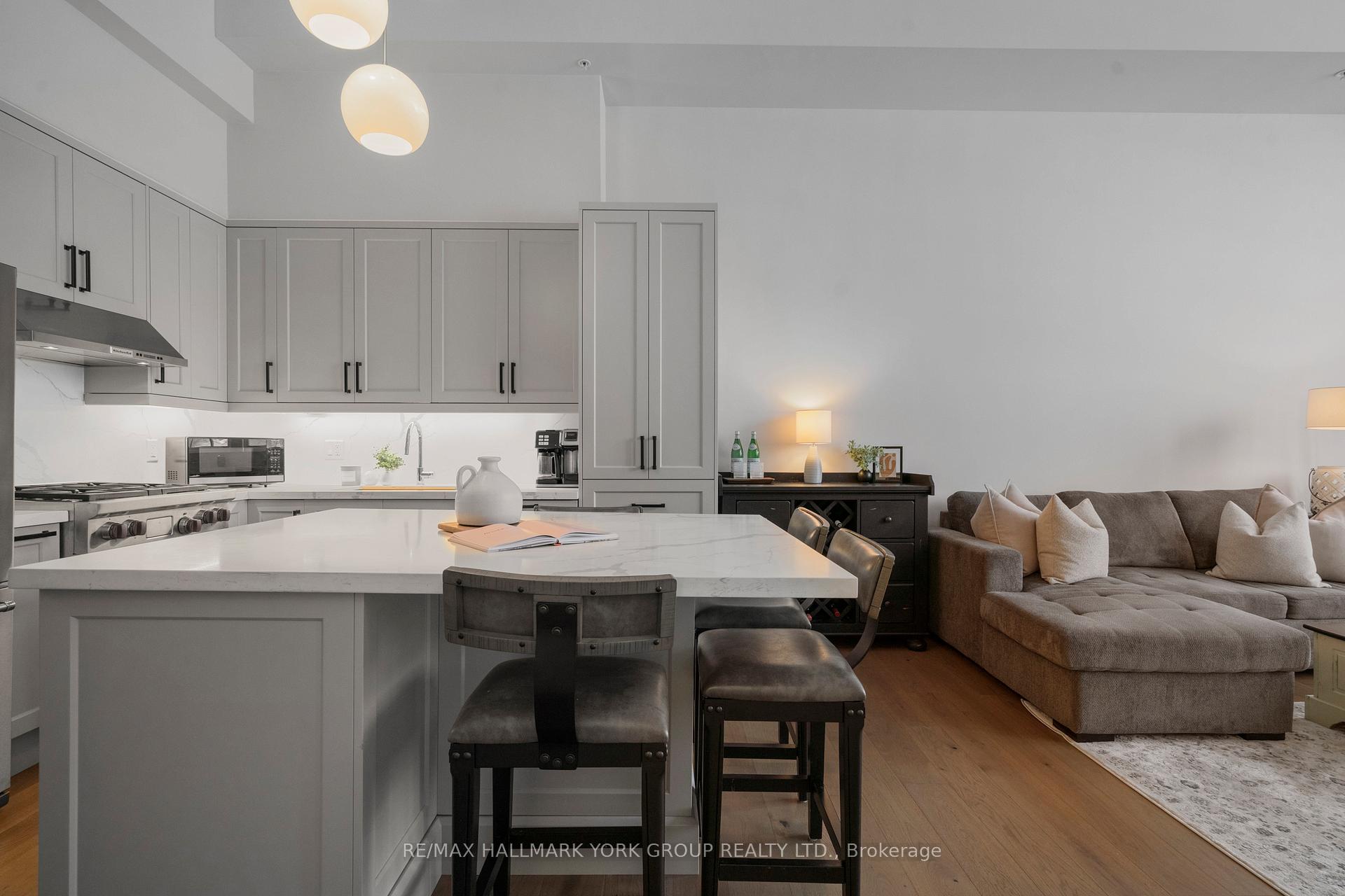 Photo 9 of Unit 206, 64 Wells Street, Aurora, Aurora Village — HOMEH