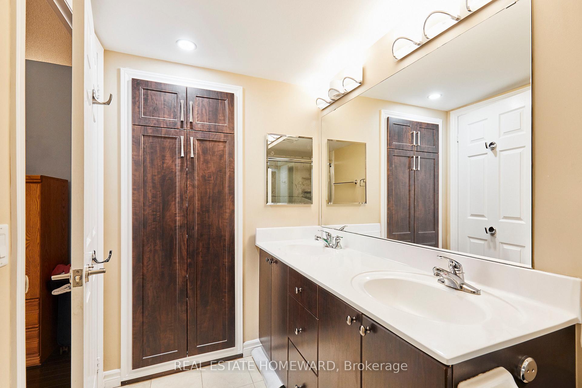 Photo 9 of Unit 716, 340 Watson Street W, Whitby, Port Whitby — HOMEH