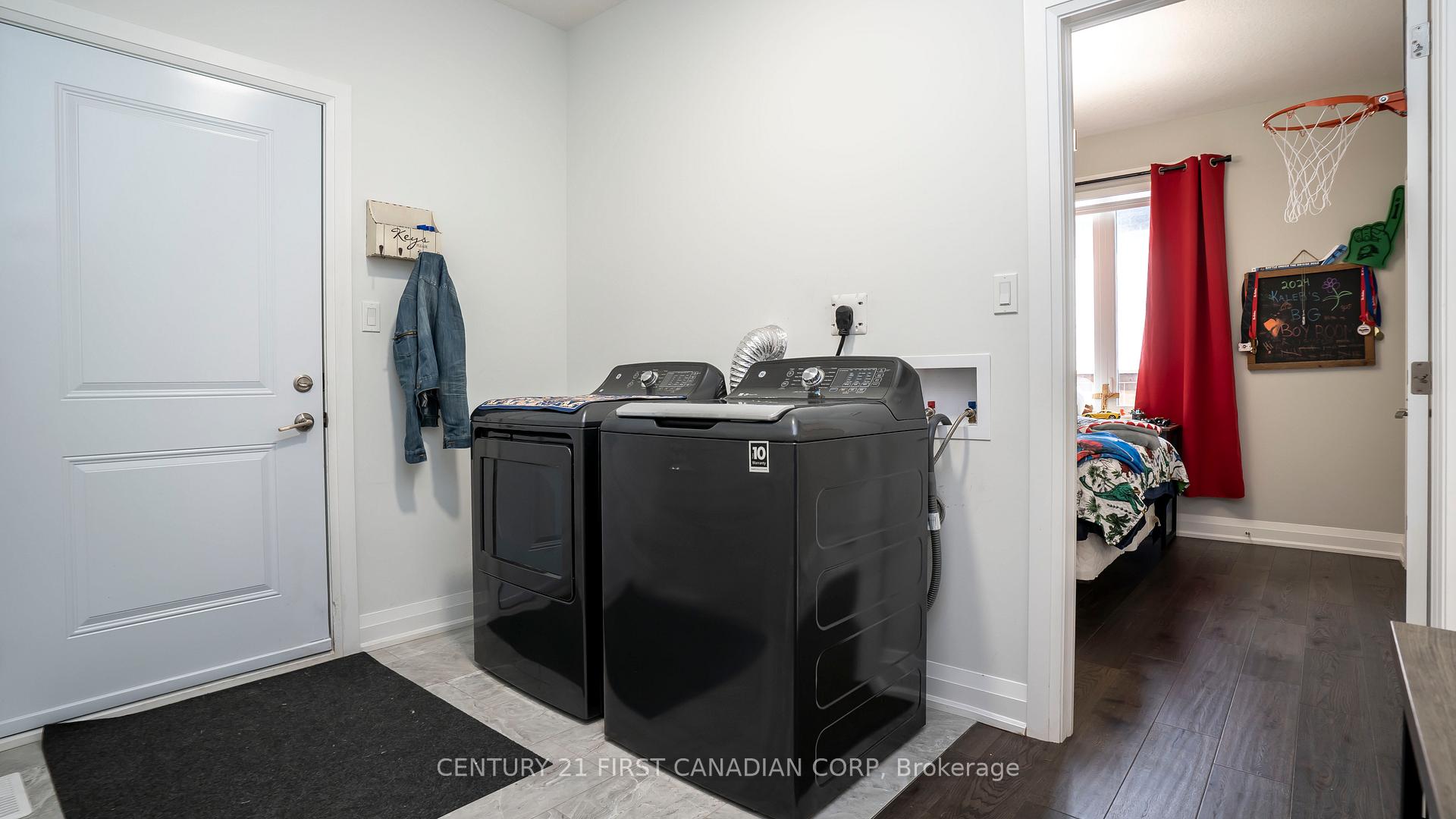Photo 18 of Unit 25, 383 Daventry Way, Middlesex Centre, Rural Middlesex Centre — HOMEH