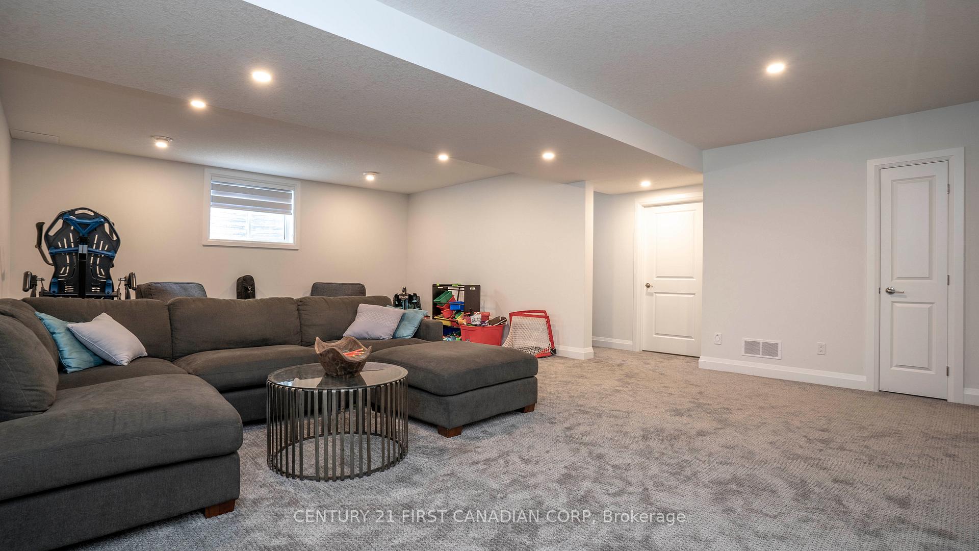 Photo 29 of Unit 25, 383 Daventry Way, Middlesex Centre, Rural Middlesex Centre — HOMEH
