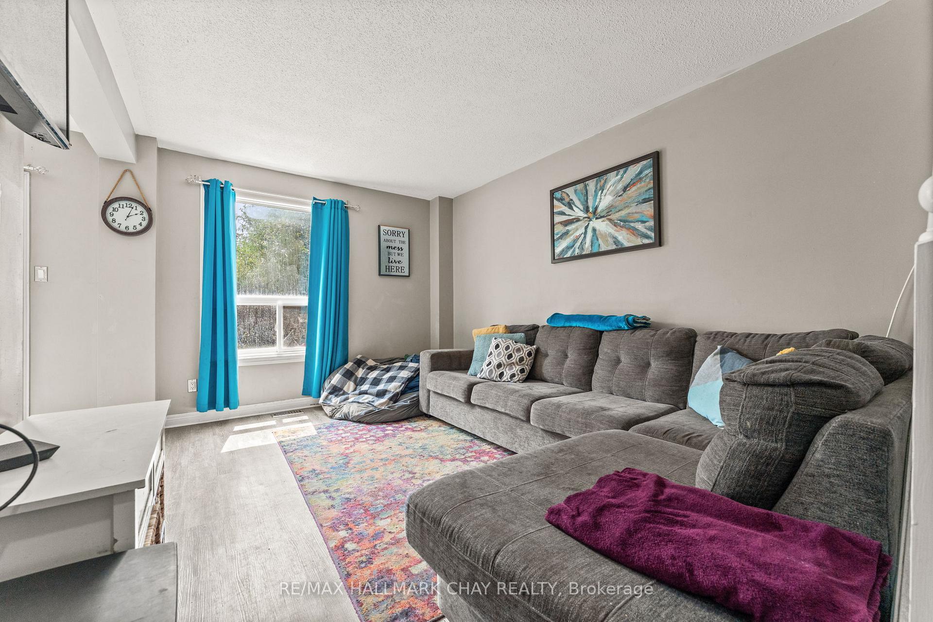 Photo 6 of 243 Stanley Street, Barrie, East Bayfield — HOMEH