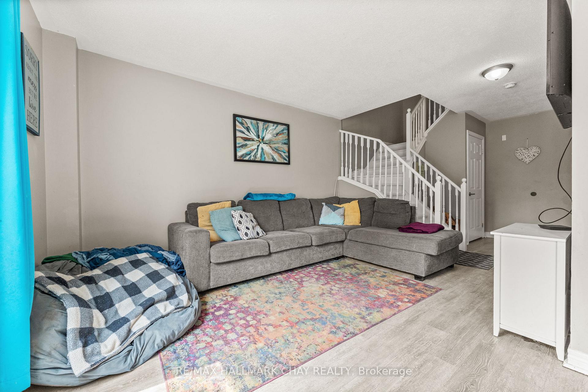 Photo 8 of 243 Stanley Street, Barrie, East Bayfield — HOMEH