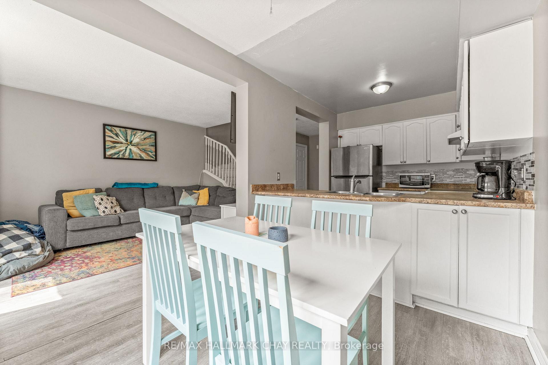 Photo 13 of 243 Stanley Street, Barrie, East Bayfield — HOMEH