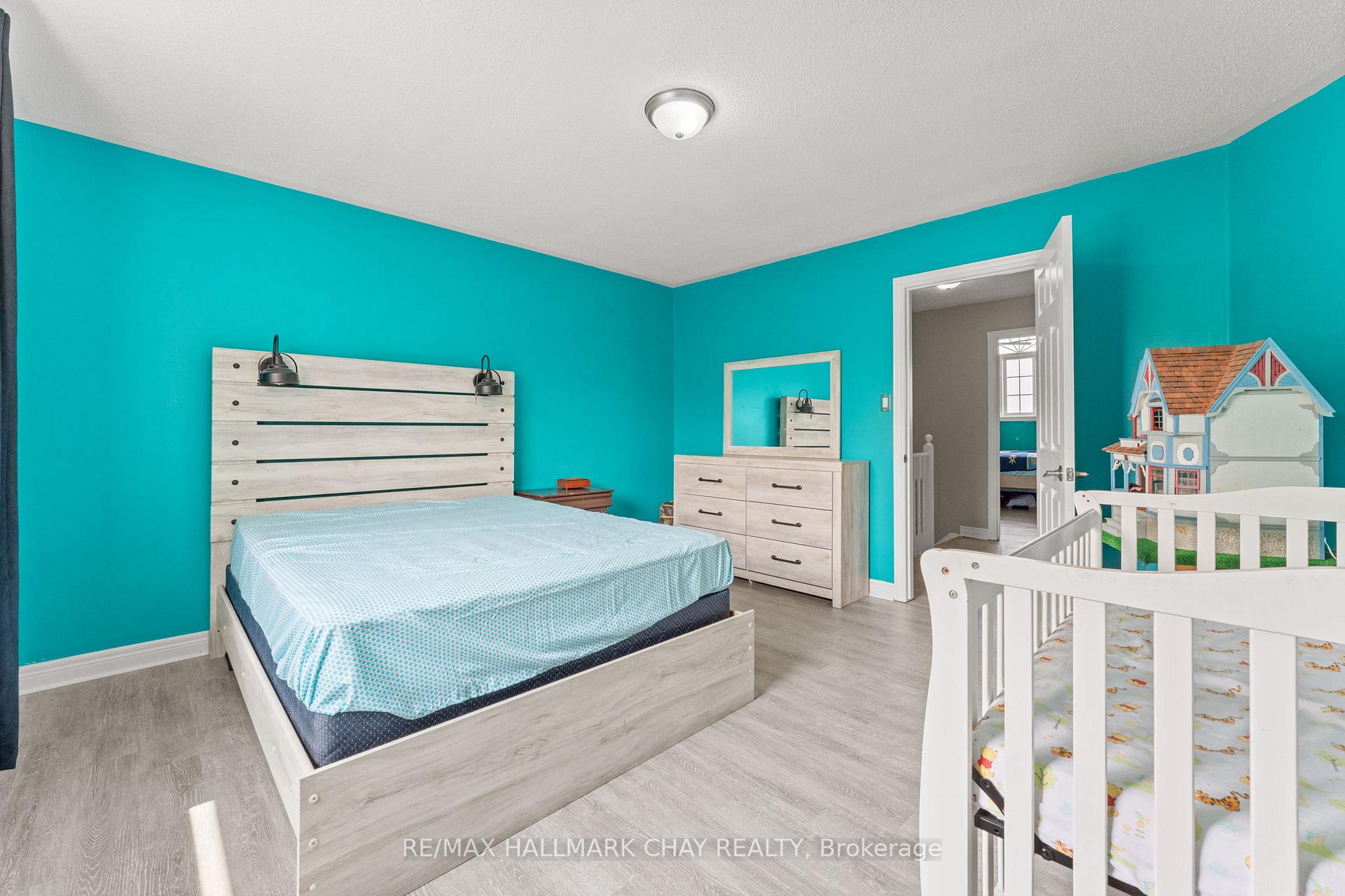 Photo 18 of 243 Stanley Street, Barrie, East Bayfield — HOMEH