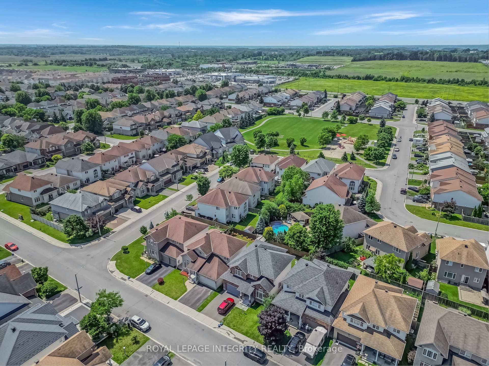Photo 6 of 173 Lamplighters Drive, Ottawa, Barrhaven - Cedargrove/Fraserdale — HOMEH