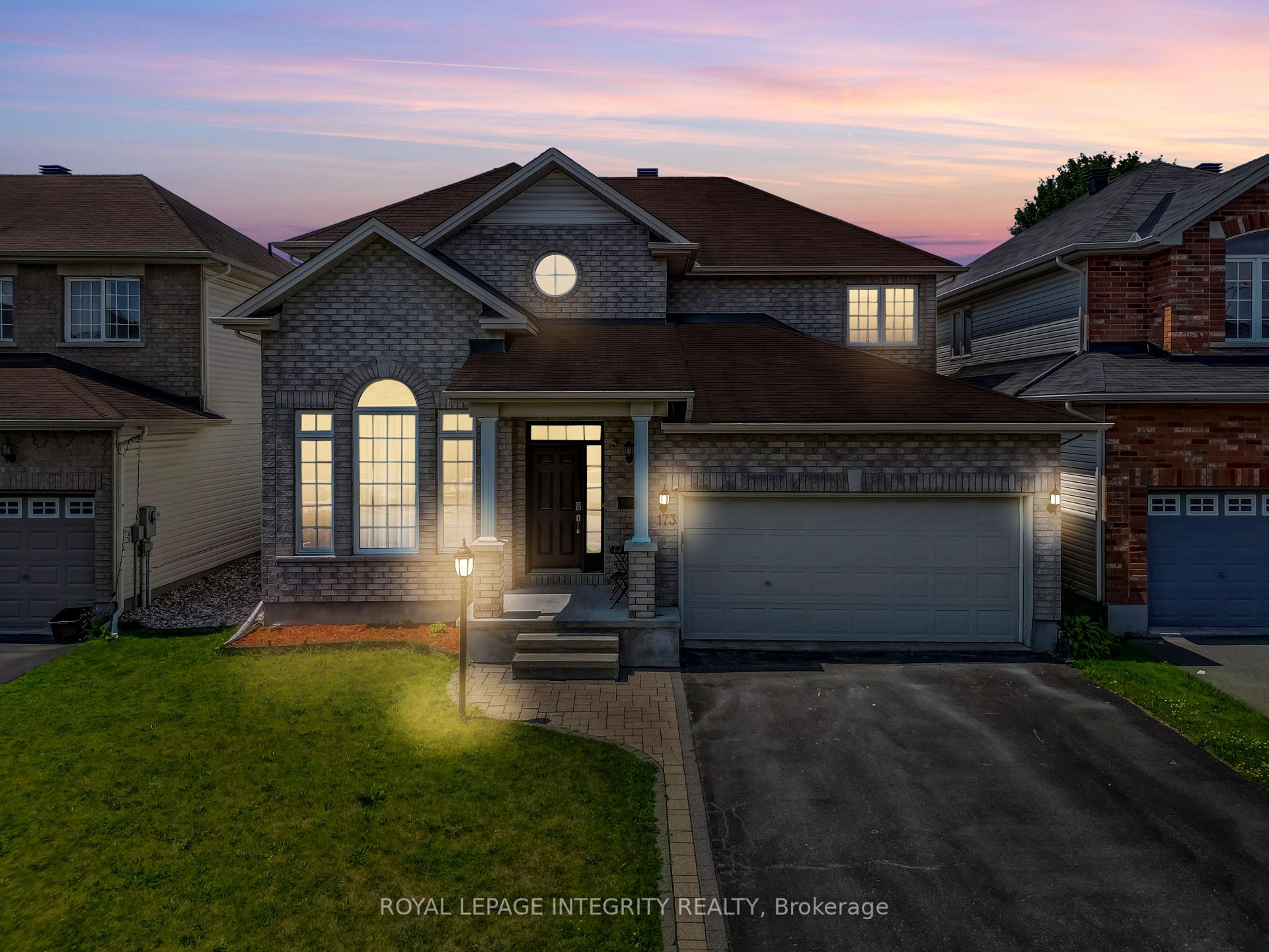 Photo 8 of 173 Lamplighters Drive, Ottawa, Barrhaven - Cedargrove/Fraserdale — HOMEH