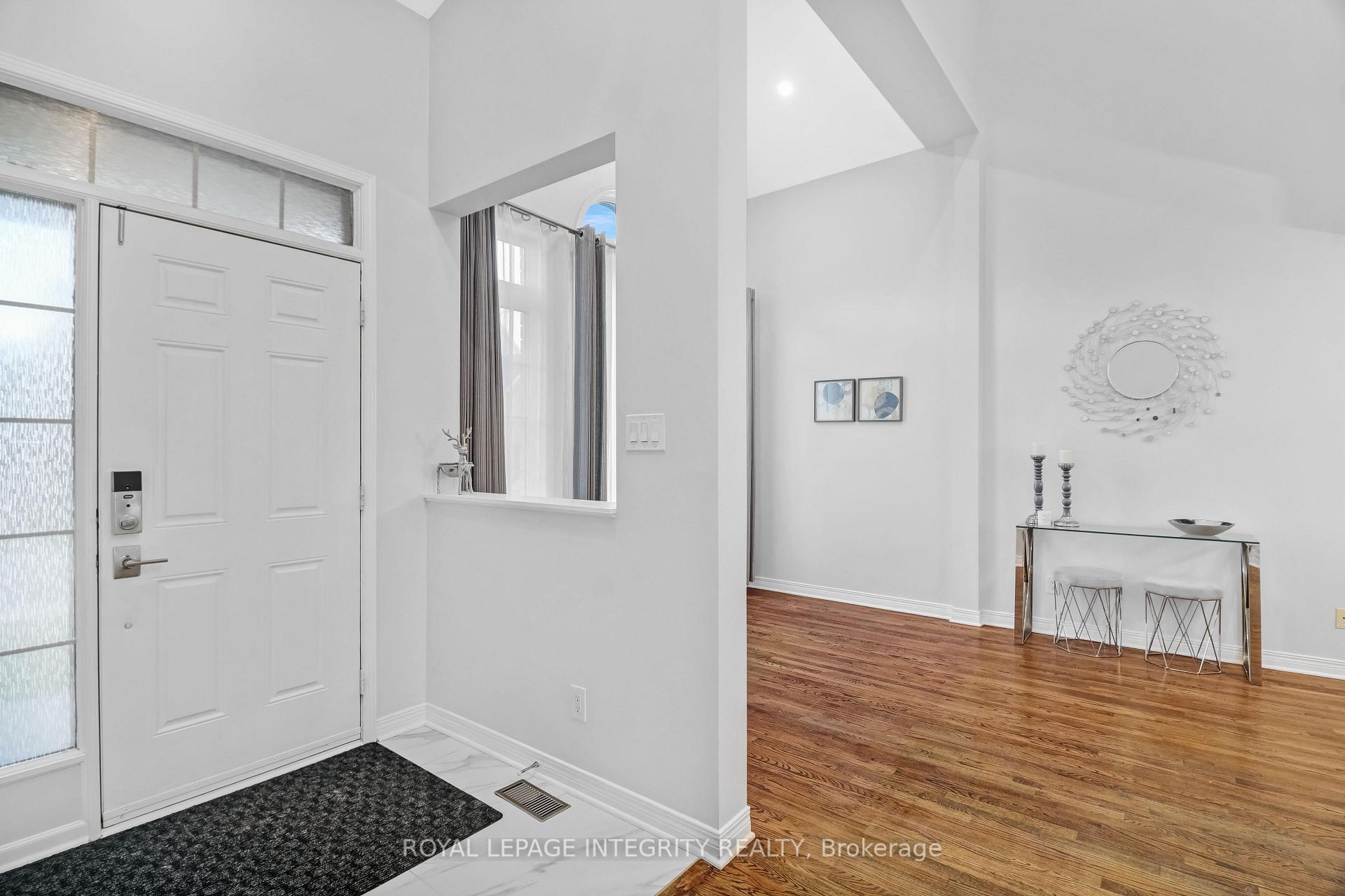 Photo 10 of 173 Lamplighters Drive, Ottawa, Barrhaven - Cedargrove/Fraserdale — HOMEH