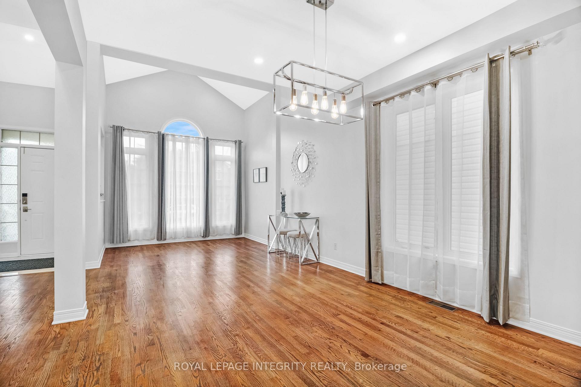Photo 13 of 173 Lamplighters Drive, Ottawa, Barrhaven - Cedargrove/Fraserdale — HOMEH