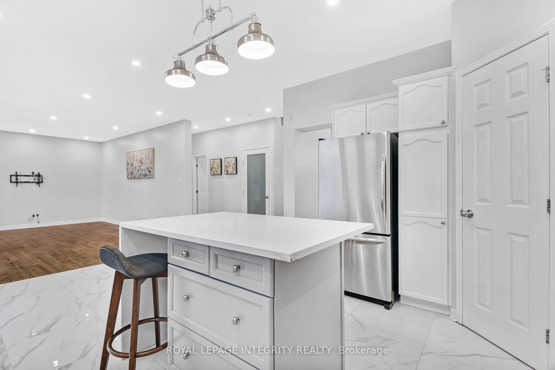 Photo 19 of 173 Lamplighters Drive, Ottawa, Barrhaven - Cedargrove/Fraserdale — HOMEH