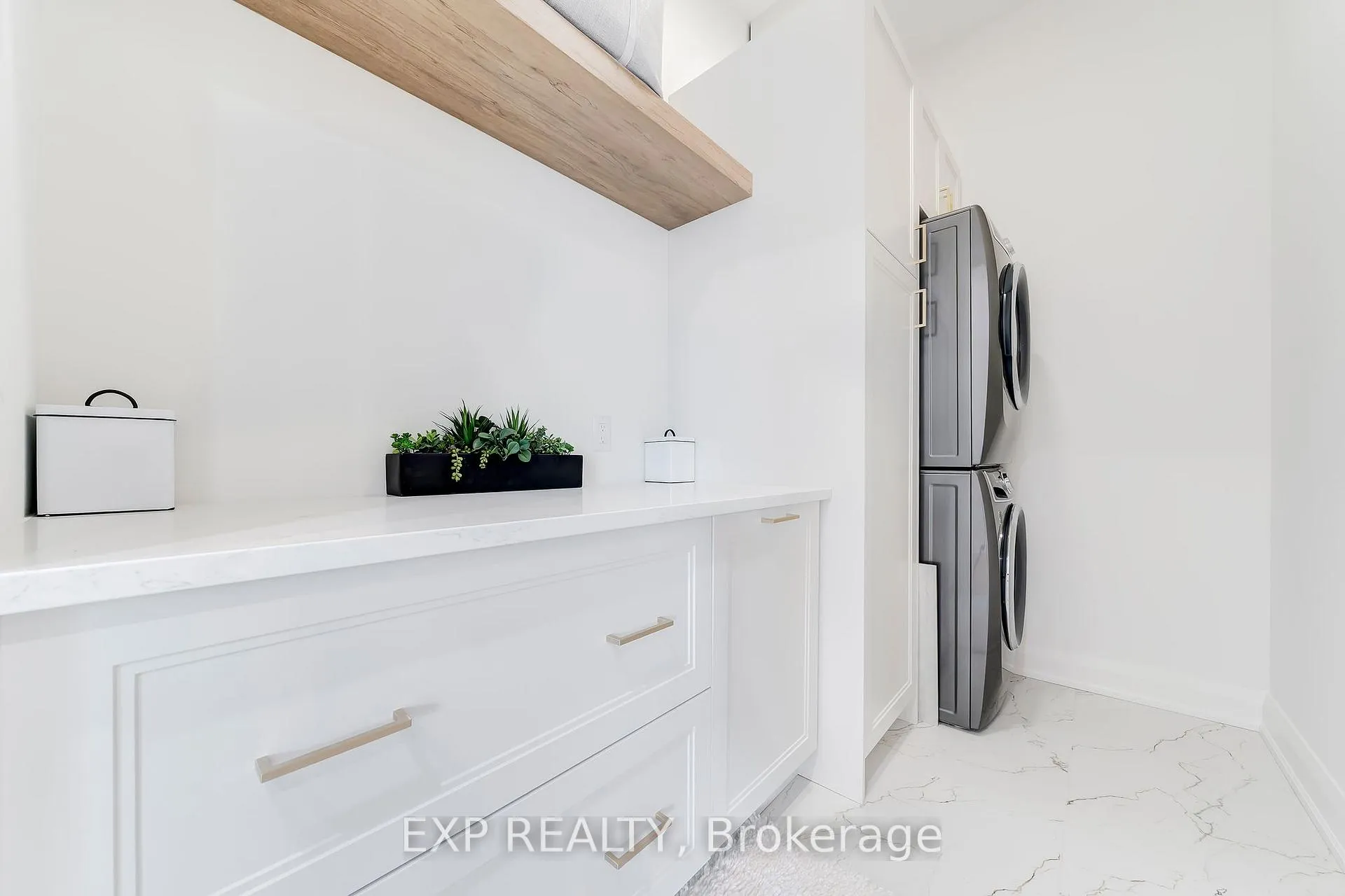 Photo 27 of Unit 202, 2 Arbourvale Common, St. Catharines, Glendale/Glenridge — HOMEH