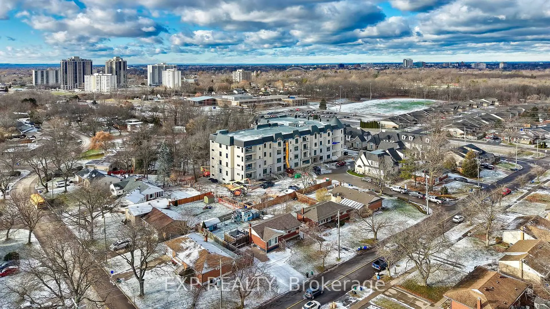 Photo 40 of Unit 202, 2 Arbourvale Common, St. Catharines, Glendale/Glenridge — HOMEH