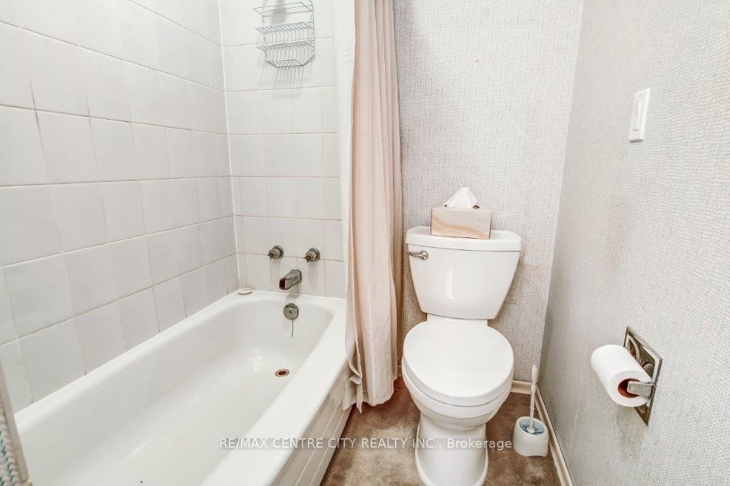 Photo 30 of 769 Berkshire Drive, London, South N — HOMEH