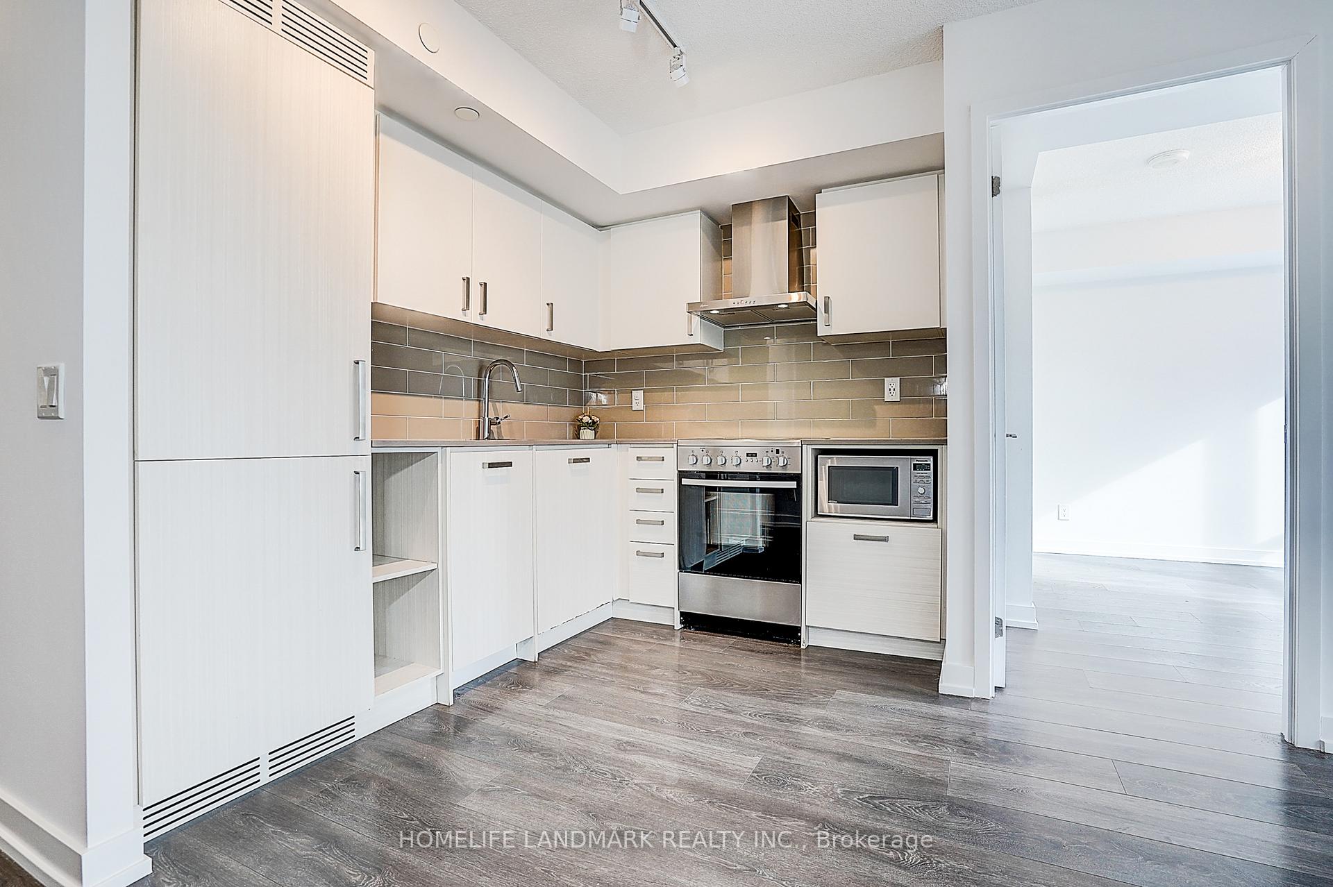 Photo 15 of Unit 601, 125 Redpath Avenue, Toronto, Mount Pleasant West — HOMEH