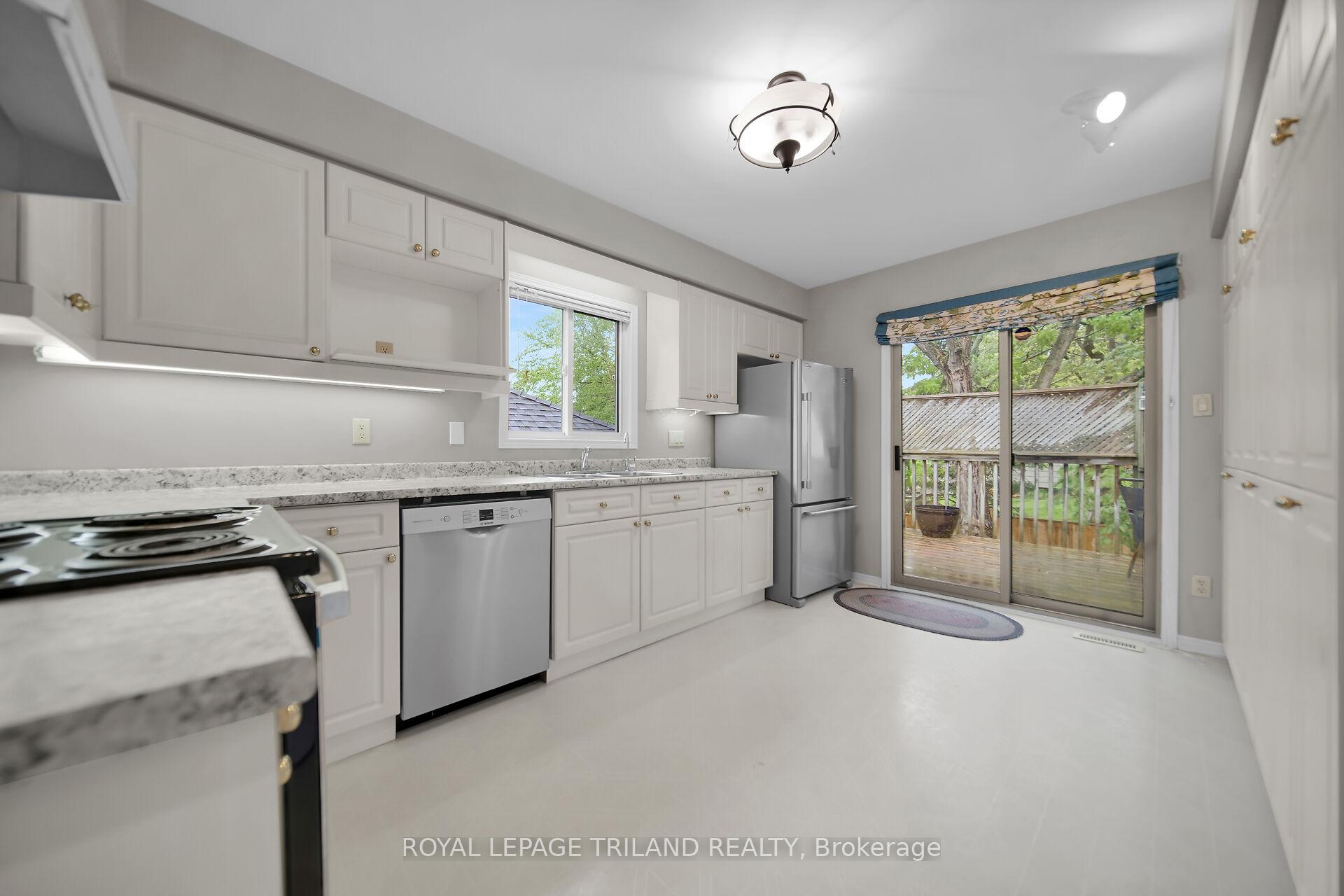 Photo 8 of Unit 4, 1499 Byron Baseline Road, London, South B — HOMEH
